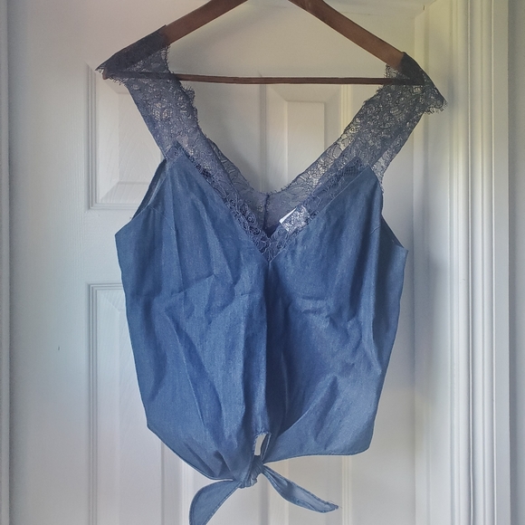 CAMI NYC Top! - Picture 1 of 5